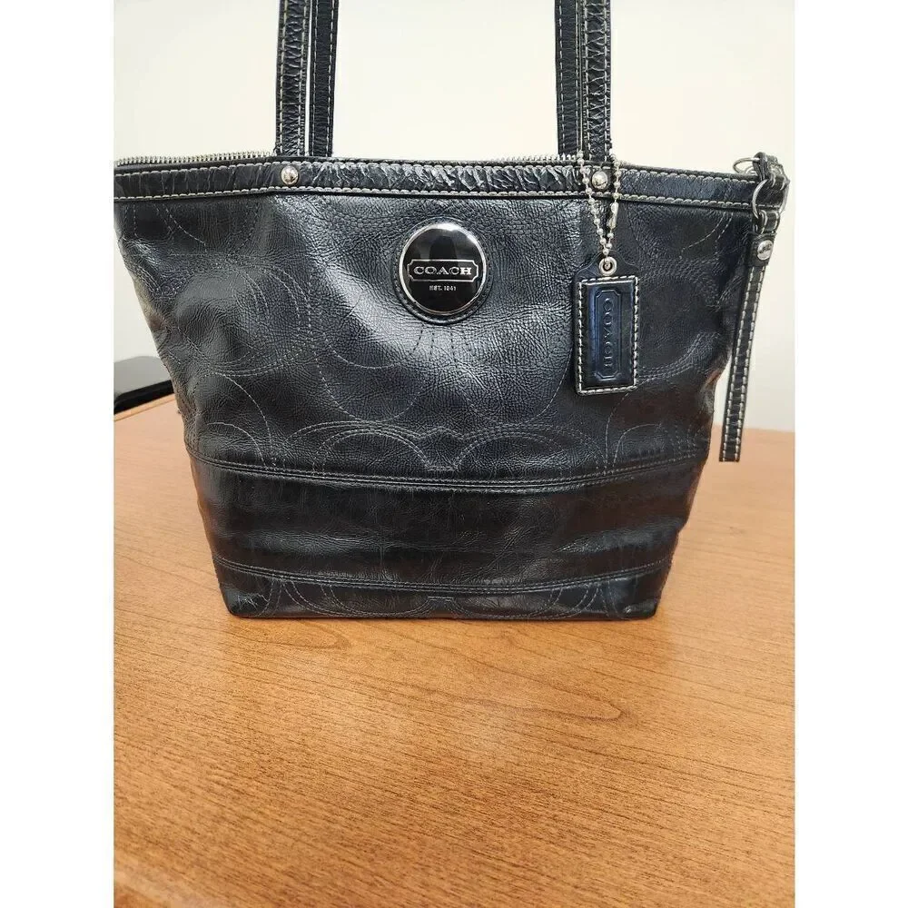 COACH 15142 Purse Black Patent Leather Shoulderbag